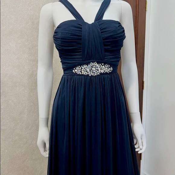 PROM DRESS - Picture 2 of 3